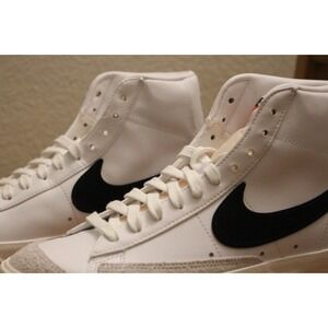 Size 8.5 - Nike Blazer 77 Vintage Mid White Black W